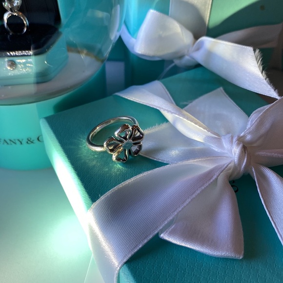Tiffany & Co Flower Sterling Silver ring - Picture 3 of 6